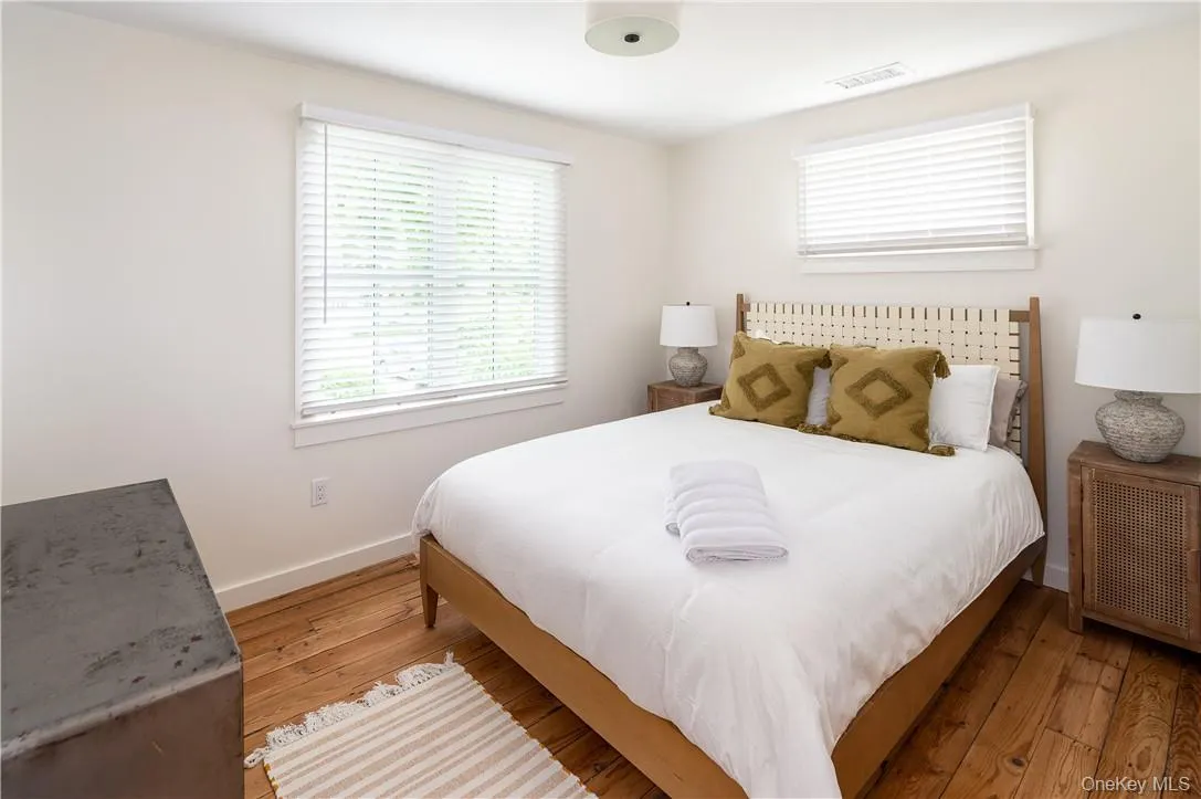 24 Cove Road, Lewisboro, NY, 3 Bedrooms Bedrooms, 7 Rooms Rooms,2 BathroomsBathrooms,Residential Lease,Idx,Cove,H6276740 24 Cove Road, Lewisboro, NY, 3 Bedrooms Bedrooms, 7 Rooms Rooms,2 BathroomsBathrooms,Residential Lease,Idx,Cove,H6276740