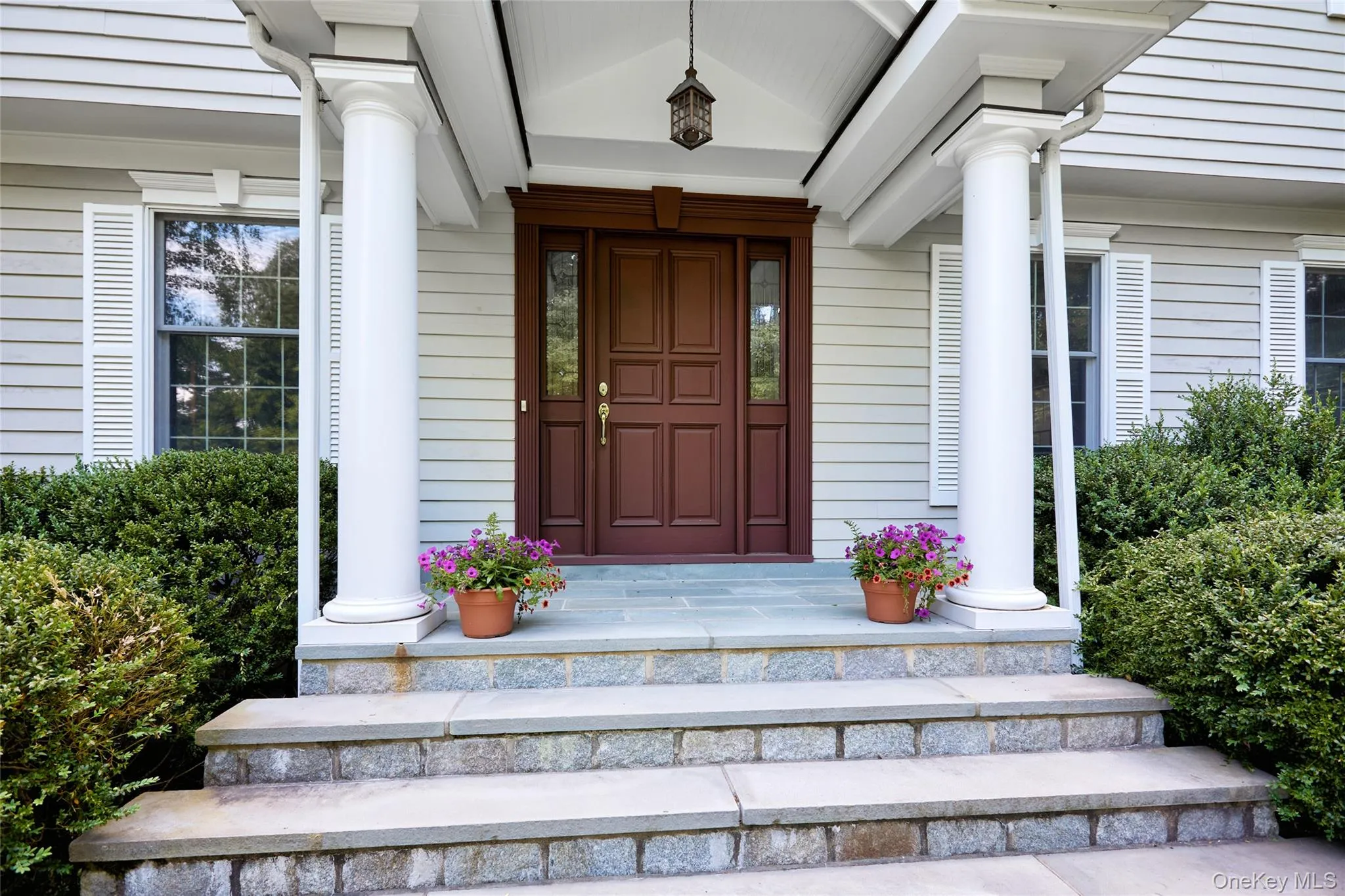Welcoming Front Portico Welcoming Front Portico