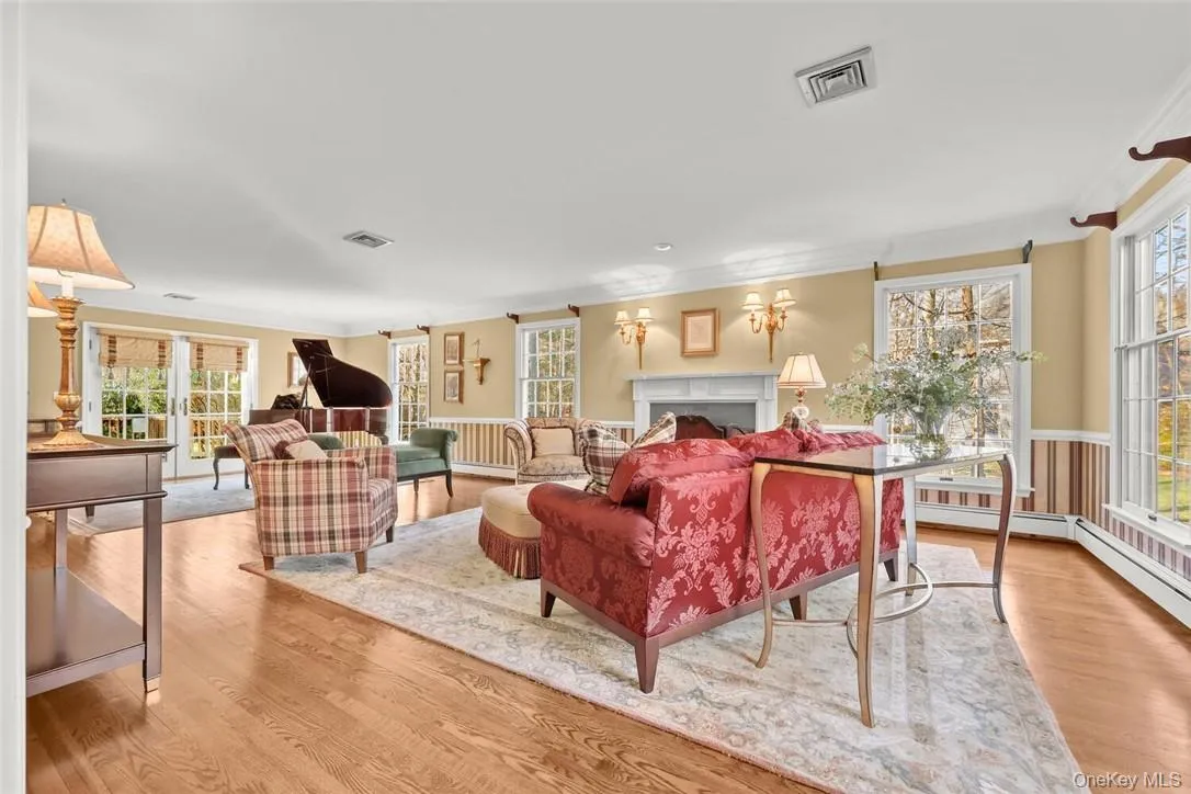 Large Living Room Large Living Room