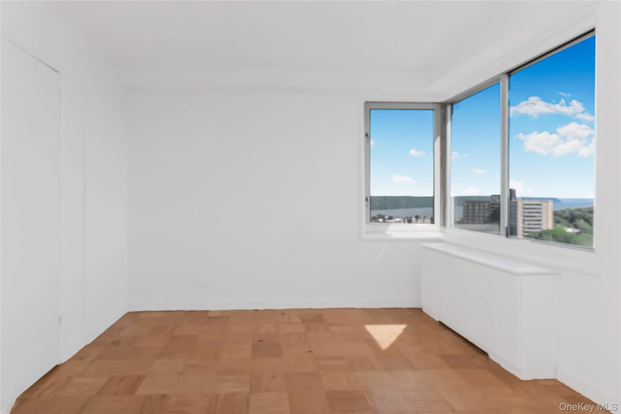 3333 Henry Hudson Parkway, New York, NY, 1 Bedroom Bedrooms, 4 Rooms Rooms,1 BathroomBathrooms,Residential,For Rent,Henry Hudson,0,H6288199 3333 Henry Hudson Parkway, New York, NY, 1 Bedroom Bedrooms, 4 Rooms Rooms,1 BathroomBathrooms,Residential,For Rent,Henry Hudson,0,H6288199