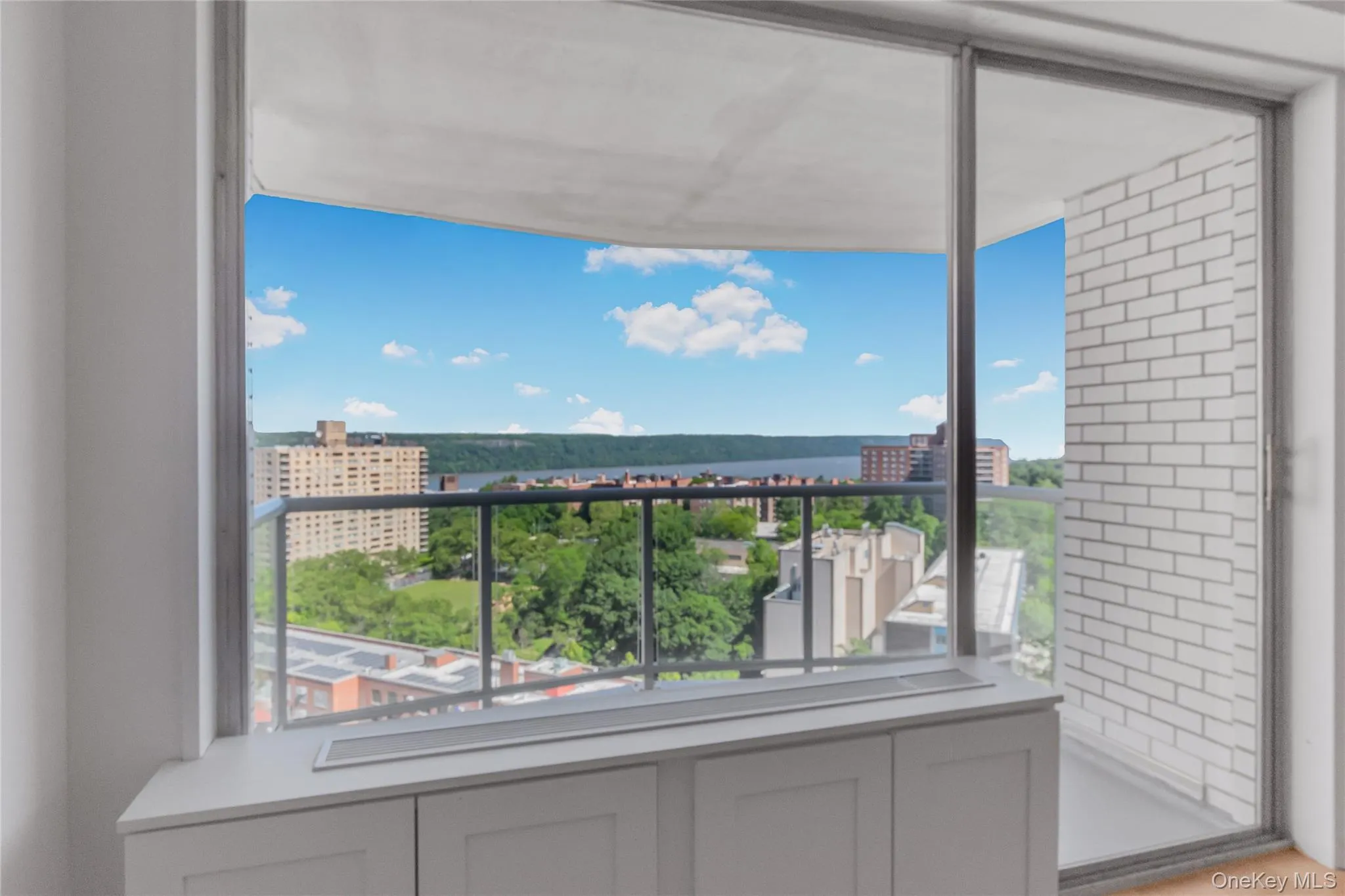 3333 Henry Hudson Parkway, New York, NY, 1 Bedroom Bedrooms, 4 Rooms Rooms,1 BathroomBathrooms,Residential,For Rent,Henry Hudson,0,H6288199 3333 Henry Hudson Parkway, New York, NY, 1 Bedroom Bedrooms, 4 Rooms Rooms,1 BathroomBathrooms,Residential,For Rent,Henry Hudson,0,H6288199