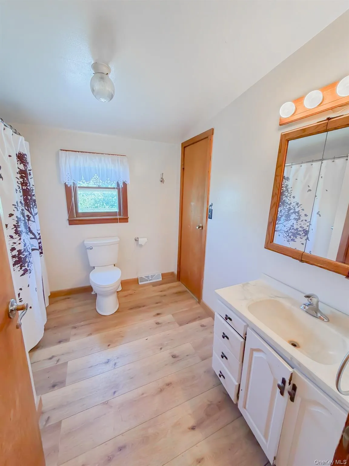 109 Goldrick Landing, Ulster, NY, 6 Bedrooms Bedrooms, 8 Rooms Rooms,3 BathroomsBathrooms,Residential,For Rent,Goldrick,0,H6288445 109 Goldrick Landing, Ulster, NY, 6 Bedrooms Bedrooms, 8 Rooms Rooms,3 BathroomsBathrooms,Residential,For Rent,Goldrick,0,H6288445