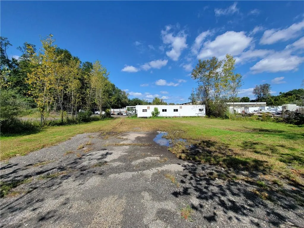 375 Western Highway, Orangetown, NY, ,Commercial Lease,Idx,Western,0,H6289851 375 Western Highway, Orangetown, NY, ,Commercial Lease,Idx,Western,0,H6289851