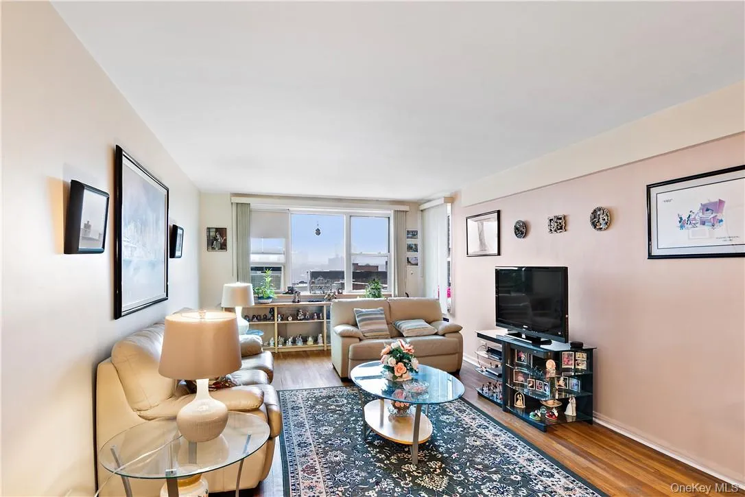 525 236 Street, New York, NY, 1 Bedroom Bedrooms, 3 Rooms Rooms,1 BathroomBathrooms,Residential Sale,For Rent,236,0,H6292011 525 236 Street, New York, NY, 1 Bedroom Bedrooms, 3 Rooms Rooms,1 BathroomBathrooms,Residential Sale,For Rent,236,0,H6292011