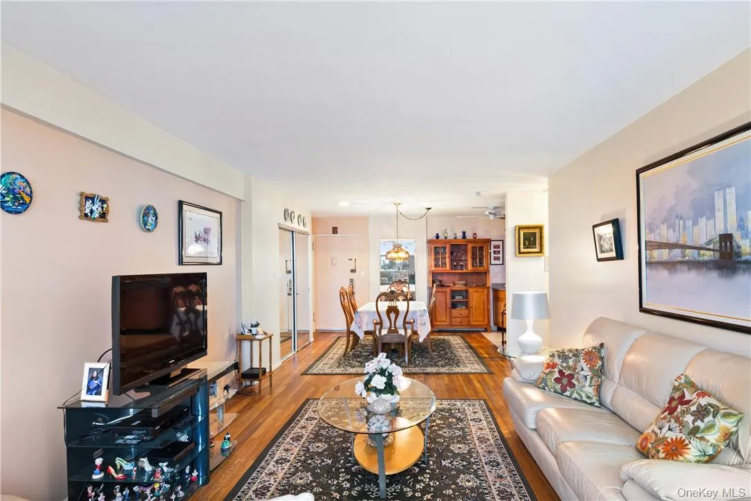 525 236 Street, New York, NY, 1 Bedroom Bedrooms, 3 Rooms Rooms,1 BathroomBathrooms,Residential Sale,For Rent,236,0,H6292011 525 236 Street, New York, NY, 1 Bedroom Bedrooms, 3 Rooms Rooms,1 BathroomBathrooms,Residential Sale,For Rent,236,0,H6292011