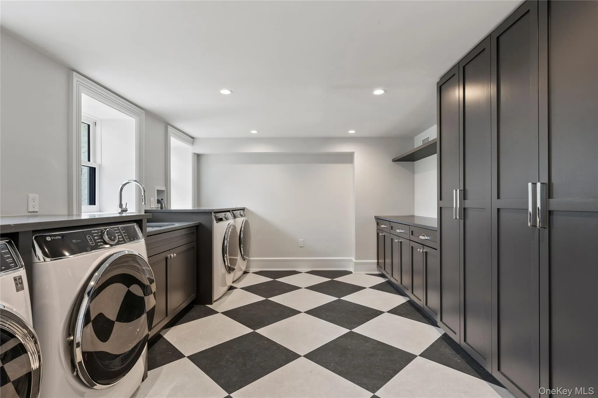 104 Premium Point Road, Mamaroneck, NY, 8 Bedrooms Bedrooms, 20 Rooms Rooms,10 BathroomsBathrooms,Residential Sale,For Rent,Premium Point,0,H6292361 104 Premium Point Road, Mamaroneck, NY, 8 Bedrooms Bedrooms, 20 Rooms Rooms,10 BathroomsBathrooms,Residential Sale,For Rent,Premium Point,0,H6292361