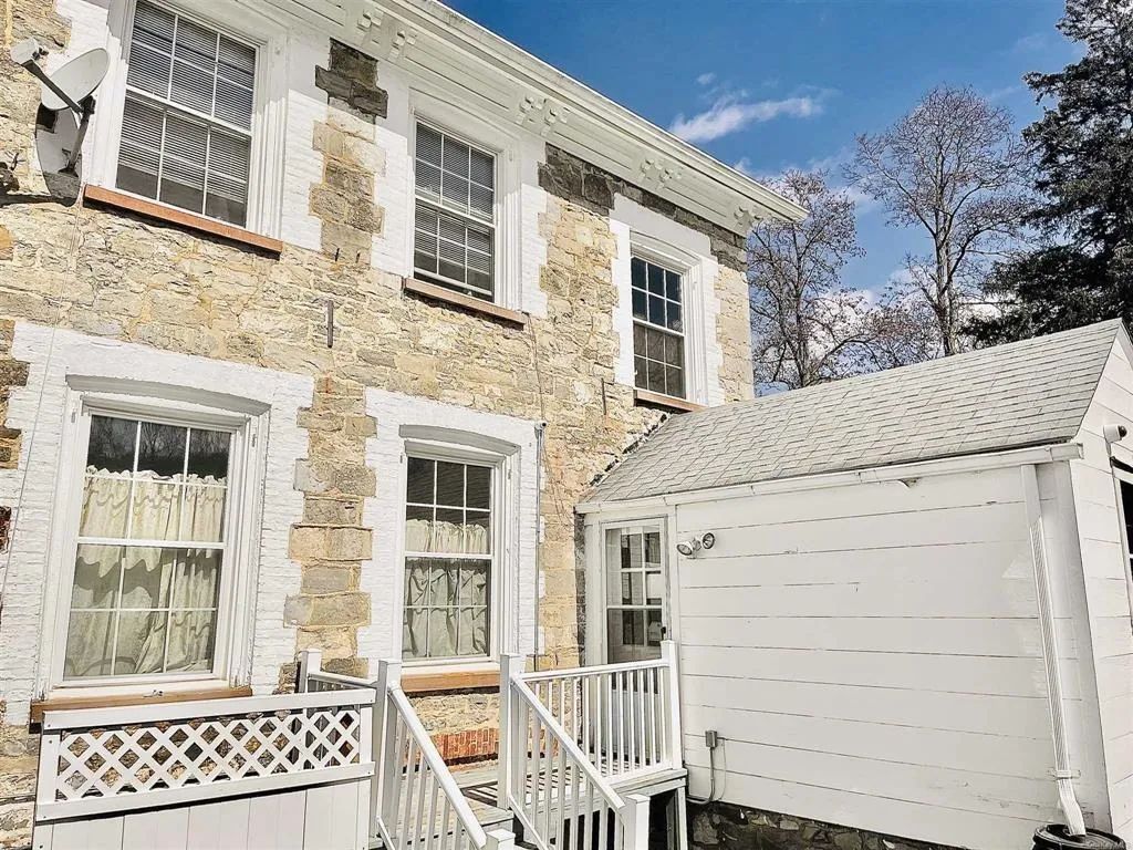 Back entry Back entry