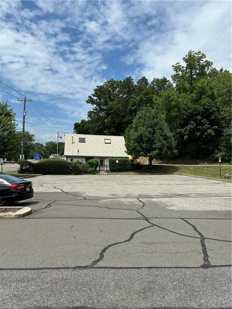 589 Route 303, Orangetown, NY, ,Commercial Lease,For Rent,Route 303,0,H6302612 589 Route 303, Orangetown, NY, ,Commercial Lease,For Rent,Route 303,0,H6302612