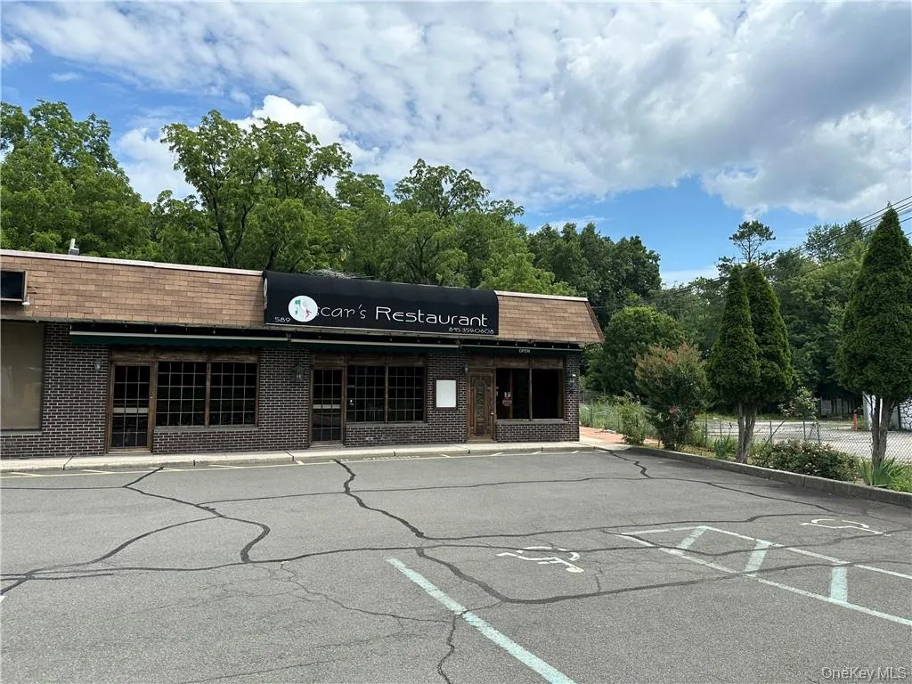 589 Route 303, Orangetown, NY, ,Commercial Lease,For Rent,Route 303,0,H6302612 589 Route 303, Orangetown, NY, ,Commercial Lease,For Rent,Route 303,0,H6302612