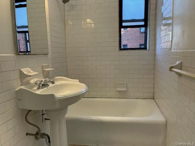 590 Third Street, Mount Vernon, NY, 2 Bedrooms Bedrooms, 6 Rooms Rooms,1 BathroomBathrooms,Residential,For Rent,Third,0,H6302645 590 Third Street, Mount Vernon, NY, 2 Bedrooms Bedrooms, 6 Rooms Rooms,1 BathroomBathrooms,Residential,For Rent,Third,0,H6302645