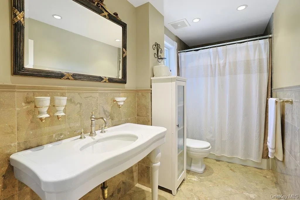 97 Underhill Road, Greenburgh, NY, 4 Bedrooms Bedrooms, 9 Rooms Rooms,2 BathroomsBathrooms,Residential,For Rent,Underhill,0,H6303051 97 Underhill Road, Greenburgh, NY, 4 Bedrooms Bedrooms, 9 Rooms Rooms,2 BathroomsBathrooms,Residential,For Rent,Underhill,0,H6303051