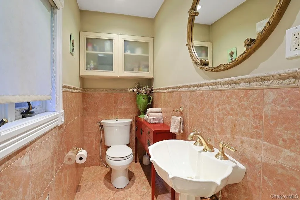97 Underhill Road, Greenburgh, NY, 4 Bedrooms Bedrooms, 9 Rooms Rooms,2 BathroomsBathrooms,Residential,For Rent,Underhill,0,H6303051 97 Underhill Road, Greenburgh, NY, 4 Bedrooms Bedrooms, 9 Rooms Rooms,2 BathroomsBathrooms,Residential,For Rent,Underhill,0,H6303051