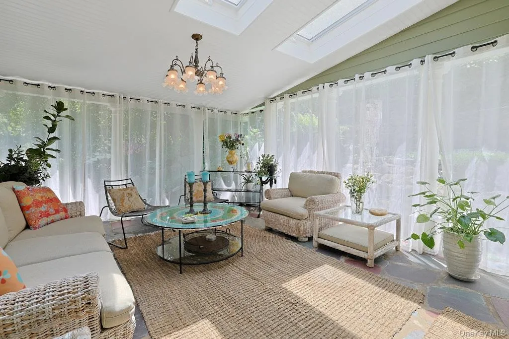 97 Underhill Road, Greenburgh, NY, 4 Bedrooms Bedrooms, 9 Rooms Rooms,2 BathroomsBathrooms,Residential,For Rent,Underhill,0,H6303051 97 Underhill Road, Greenburgh, NY, 4 Bedrooms Bedrooms, 9 Rooms Rooms,2 BathroomsBathrooms,Residential,For Rent,Underhill,0,H6303051