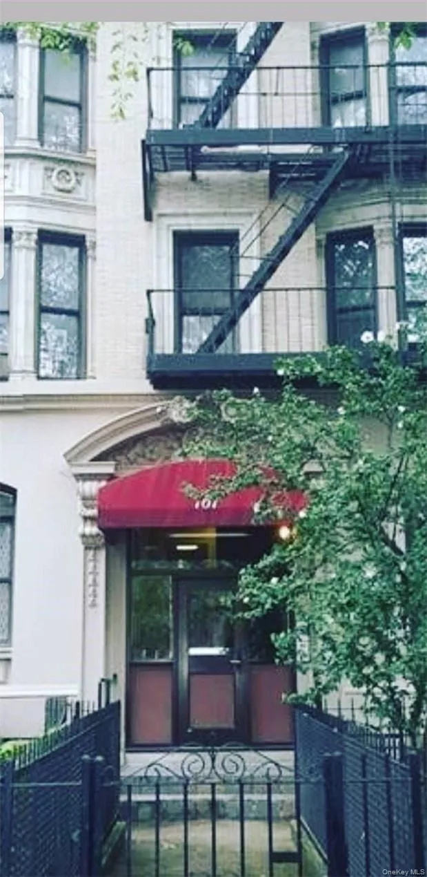 767 Eastern Parkway, New York, NY, 1 Bedroom Bedrooms, 3 Rooms Rooms,1 BathroomBathrooms,Residential,For Rent,Eastern,0,H6308832 767 Eastern Parkway, New York, NY, 1 Bedroom Bedrooms, 3 Rooms Rooms,1 BathroomBathrooms,Residential,For Rent,Eastern,0,H6308832