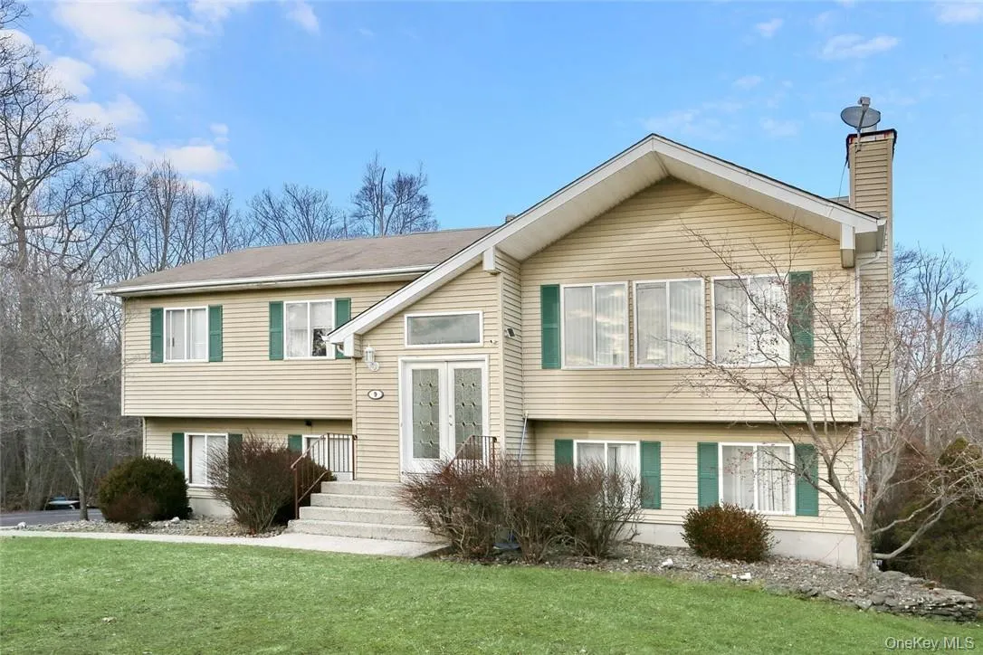 9 Aron Court, Ramapo, NY, 4 Bedrooms Bedrooms, 9 Rooms Rooms,3 BathroomsBathrooms,Residential Sale,For Rent,Aron,0,H6315100 9 Aron Court, Ramapo, NY, 4 Bedrooms Bedrooms, 9 Rooms Rooms,3 BathroomsBathrooms,Residential Sale,For Rent,Aron,0,H6315100