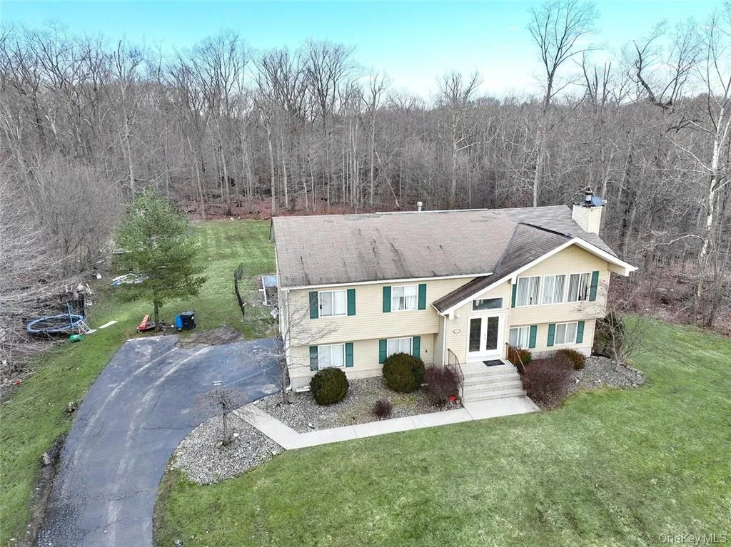 9 Aron Court, Ramapo, NY, 4 Bedrooms Bedrooms, 9 Rooms Rooms,3 BathroomsBathrooms,Residential Sale,For Rent,Aron,0,H6315100 9 Aron Court, Ramapo, NY, 4 Bedrooms Bedrooms, 9 Rooms Rooms,3 BathroomsBathrooms,Residential Sale,For Rent,Aron,0,H6315100