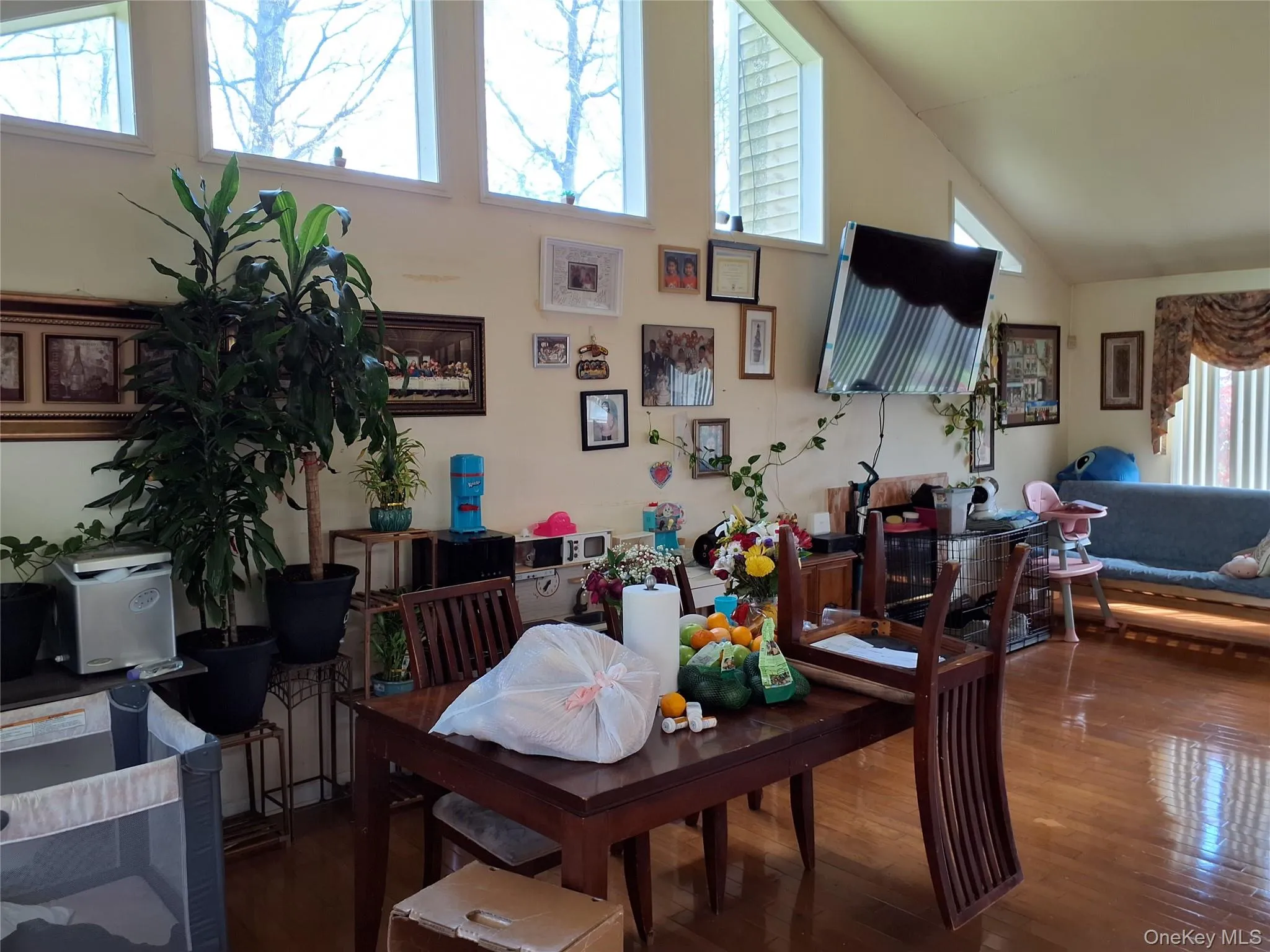 9 Aron Court, Ramapo, NY, 4 Bedrooms Bedrooms, 9 Rooms Rooms,3 BathroomsBathrooms,Residential Sale,For Rent,Aron,0,H6315100 9 Aron Court, Ramapo, NY, 4 Bedrooms Bedrooms, 9 Rooms Rooms,3 BathroomsBathrooms,Residential Sale,For Rent,Aron,0,H6315100