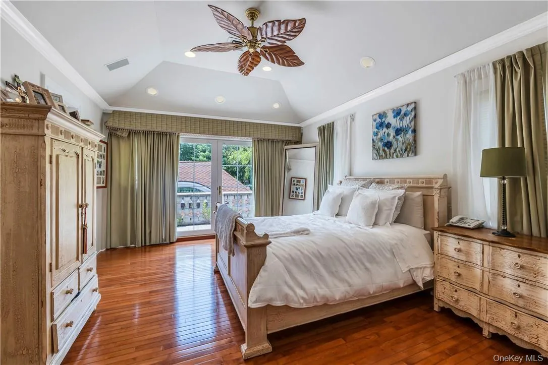 4 Old Wagon Lane, North Hempstead, NY, 6 Bedrooms Bedrooms, 18 Rooms Rooms,7 BathroomsBathrooms,Residential,For Rent,Old Wagon,0,H6318594 4 Old Wagon Lane, North Hempstead, NY, 6 Bedrooms Bedrooms, 18 Rooms Rooms,7 BathroomsBathrooms,Residential,For Rent,Old Wagon,0,H6318594