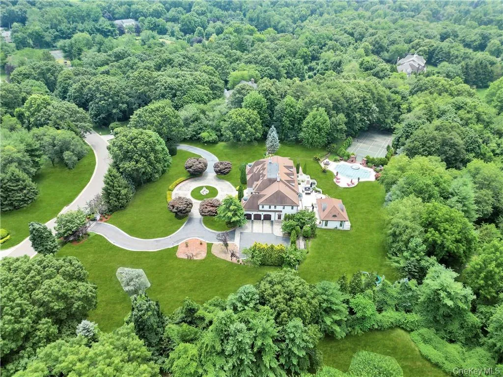 4 Old Wagon Lane, North Hempstead, NY, 6 Bedrooms Bedrooms, 18 Rooms Rooms,7 BathroomsBathrooms,Residential,For Rent,Old Wagon,0,H6318594 4 Old Wagon Lane, North Hempstead, NY, 6 Bedrooms Bedrooms, 18 Rooms Rooms,7 BathroomsBathrooms,Residential,For Rent,Old Wagon,0,H6318594