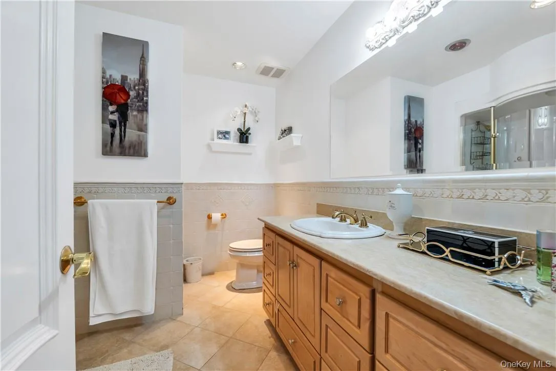 4 Old Wagon Lane, North Hempstead, NY, 6 Bedrooms Bedrooms, 18 Rooms Rooms,7 BathroomsBathrooms,Residential,For Rent,Old Wagon,0,H6318594 4 Old Wagon Lane, North Hempstead, NY, 6 Bedrooms Bedrooms, 18 Rooms Rooms,7 BathroomsBathrooms,Residential,For Rent,Old Wagon,0,H6318594