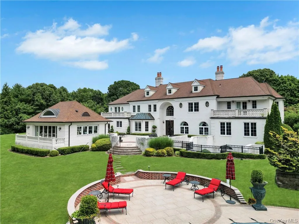 4 Old Wagon Lane, North Hempstead, NY, 6 Bedrooms Bedrooms, 18 Rooms Rooms,7 BathroomsBathrooms,Residential,For Rent,Old Wagon,0,H6318594 4 Old Wagon Lane, North Hempstead, NY, 6 Bedrooms Bedrooms, 18 Rooms Rooms,7 BathroomsBathrooms,Residential,For Rent,Old Wagon,0,H6318594