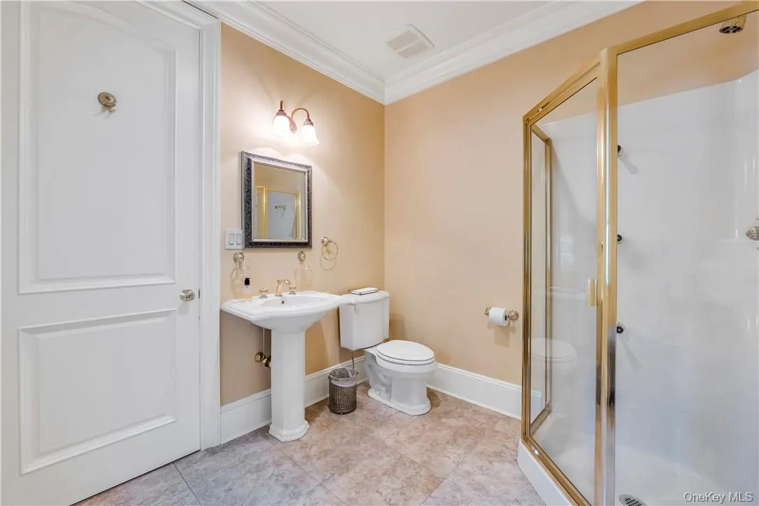 4 Old Wagon Lane, North Hempstead, NY, 6 Bedrooms Bedrooms, 18 Rooms Rooms,7 BathroomsBathrooms,Residential,For Rent,Old Wagon,0,H6318594 4 Old Wagon Lane, North Hempstead, NY, 6 Bedrooms Bedrooms, 18 Rooms Rooms,7 BathroomsBathrooms,Residential,For Rent,Old Wagon,0,H6318594