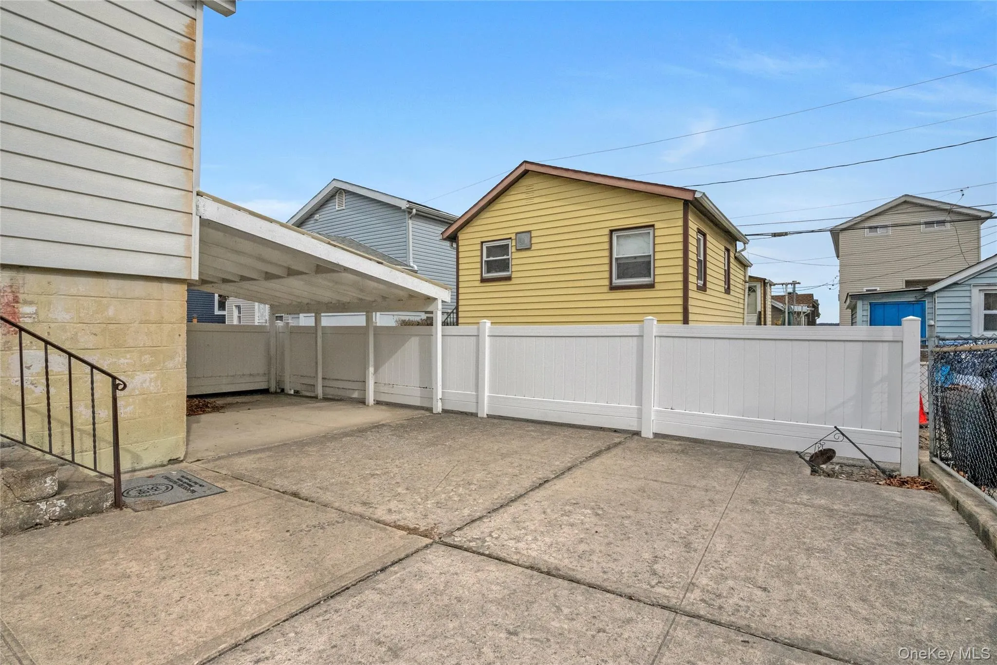 Yard with Awning Yard with Awning