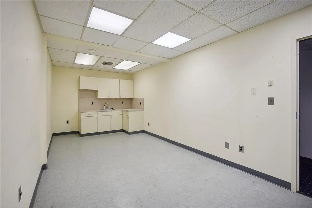 22 N Broad Street, Out Of Area, NJ, ,Commercial Lease,Idx,N Broad,0,H6331024 22 N Broad Street, Out Of Area, NJ, ,Commercial Lease,Idx,N Broad,0,H6331024