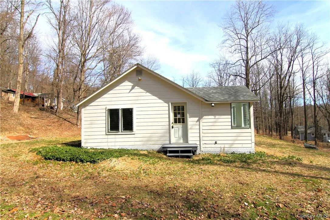 71 MILLER Road, Beekman, NY, 2 Bedrooms Bedrooms, 4 Rooms Rooms,1 BathroomBathrooms,Residential,For Rent,MILLER,0,H6331057 71 MILLER Road, Beekman, NY, 2 Bedrooms Bedrooms, 4 Rooms Rooms,1 BathroomBathrooms,Residential,For Rent,MILLER,0,H6331057