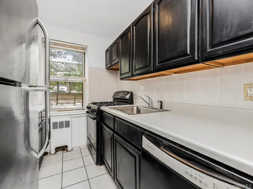 144 Ravine Avenue, Yonkers, NY, 2 Bedrooms Bedrooms, 4 Rooms Rooms,1 BathroomBathrooms,Residential,For Rent,Ravine,0,H6331226 144 Ravine Avenue, Yonkers, NY, 2 Bedrooms Bedrooms, 4 Rooms Rooms,1 BathroomBathrooms,Residential,For Rent,Ravine,0,H6331226