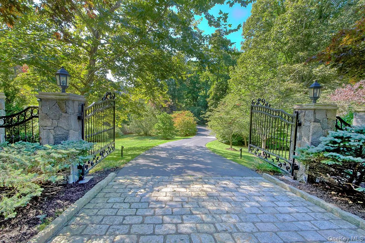 301 Whippoorwill Road, New Castle, NY, 5 Bedrooms Bedrooms, 15 Rooms Rooms,6 BathroomsBathrooms,Residential,For Rent,Whippoorwill,0,H6333127 301 Whippoorwill Road, New Castle, NY, 5 Bedrooms Bedrooms, 15 Rooms Rooms,6 BathroomsBathrooms,Residential,For Rent,Whippoorwill,0,H6333127