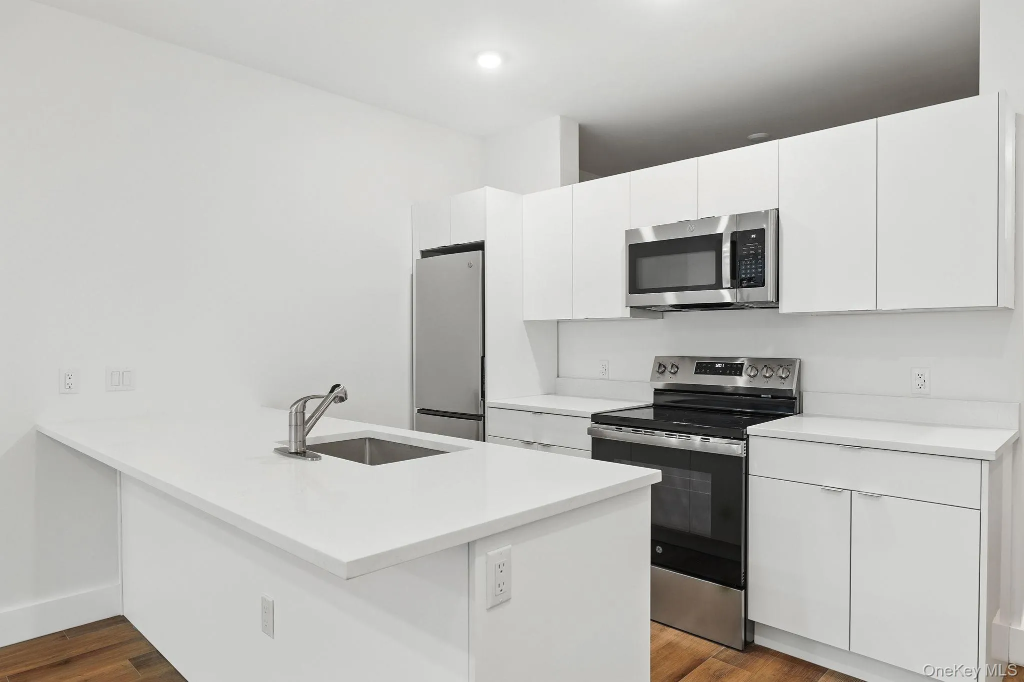 199 Post Road, White Plains, NY, 3 Rooms Rooms,1 BathroomBathrooms,Residential Lease,For Rent,Post,0,H6333141 199 Post Road, White Plains, NY, 3 Rooms Rooms,1 BathroomBathrooms,Residential Lease,For Rent,Post,0,H6333141