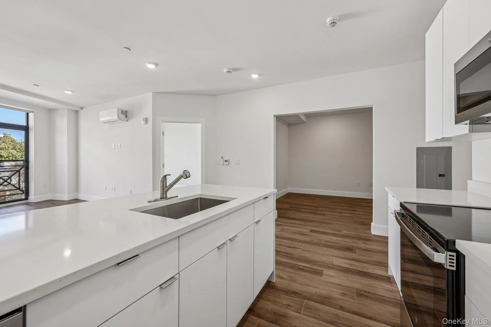 199 Post Road, White Plains, NY, 3 Rooms Rooms,1 BathroomBathrooms,Residential Lease,Idx,Post,0,H6334036 199 Post Road, White Plains, NY, 3 Rooms Rooms,1 BathroomBathrooms,Residential Lease,Idx,Post,0,H6334036