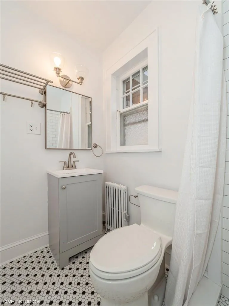 Main floor full bathroom. Main floor full bathroom.