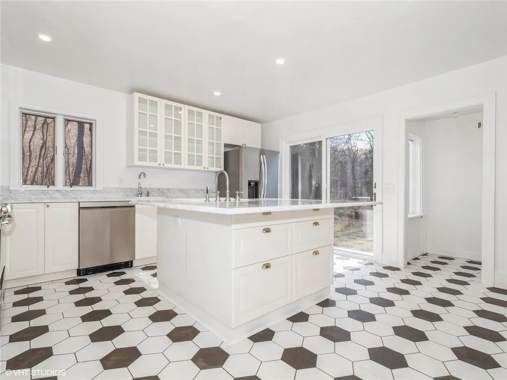 Modern amenities meet historic charm in this light and bright home. Modern amenities meet historic charm in this light and bright home.