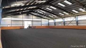 100 x 200 Arena 100 x 200 Arena