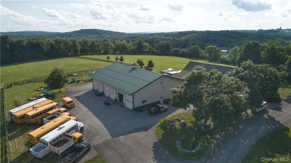 349 Sarah Wells Trail, Goshen, NY, 6 Bedrooms Bedrooms, 10 Rooms Rooms,5 BathroomsBathrooms,Residential Sale,For Rent,Sarah Wells,0,H4748656 349 Sarah Wells Trail, Goshen, NY, 6 Bedrooms Bedrooms, 10 Rooms Rooms,5 BathroomsBathrooms,Residential Sale,For Rent,Sarah Wells,0,H4748656