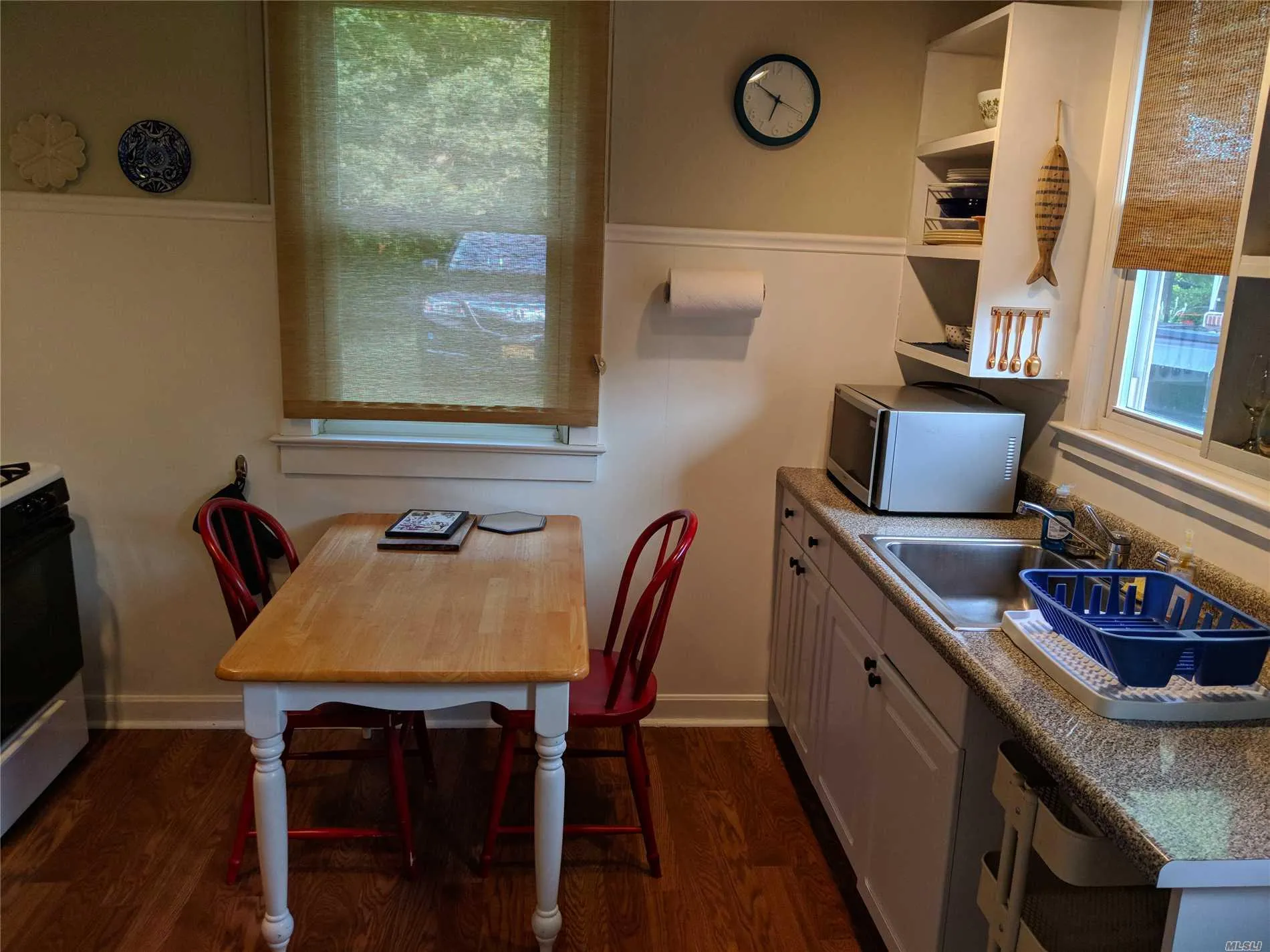 eat in kitchen eat in kitchen