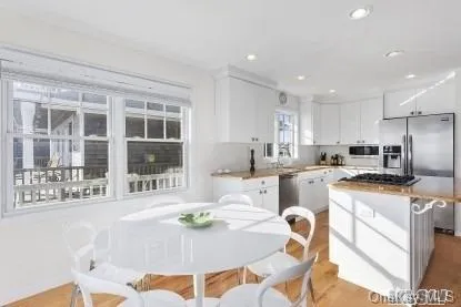 Kitchen Eating Area Kitchen Eating Area