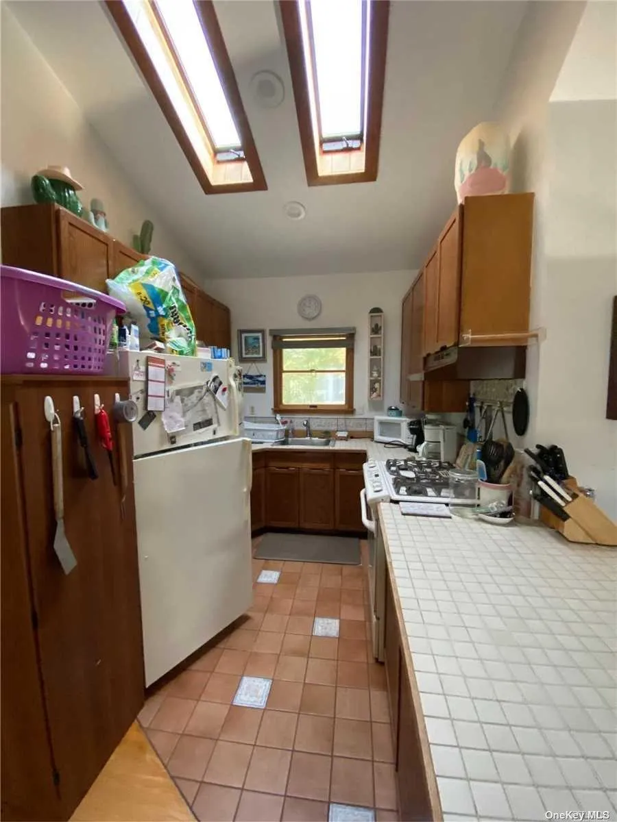 373 Dehnhoff Walk, Islip, NY, 4 Bedroom Bedrooms, 6 Room Rooms,2 BathroomBathrooms,Residential Lease,For Rent,Dehnhoff,0,L3220093 373 Dehnhoff Walk, Islip, NY, 4 Bedroom Bedrooms, 6 Room Rooms,2 BathroomBathrooms,Residential Lease,For Rent,Dehnhoff,0,L3220093