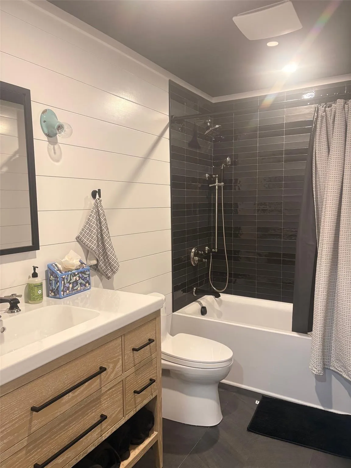 61 Brookside, Riverhead, NY, 4 Bedrooms Bedrooms, 6 Rooms Rooms,3 BathroomsBathrooms,Residential Lease,For Rent,Brookside,0,L3253024 61 Brookside, Riverhead, NY, 4 Bedrooms Bedrooms, 6 Rooms Rooms,3 BathroomsBathrooms,Residential Lease,For Rent,Brookside,0,L3253024