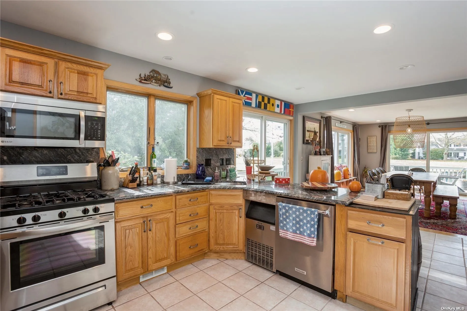 Kitchen area Kitchen area