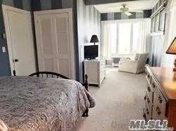 Main Floor Master Suite Main Floor Master Suite