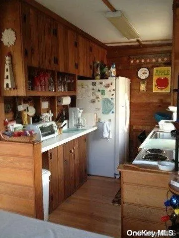 63 Thompson, Brookhaven, NY, 2 Bedrooms Bedrooms, 4 Rooms Rooms,1 BathroomBathrooms,Residential Lease,For Rent,Thompson,0,L3289222 63 Thompson, Brookhaven, NY, 2 Bedrooms Bedrooms, 4 Rooms Rooms,1 BathroomBathrooms,Residential Lease,For Rent,Thompson,0,L3289222