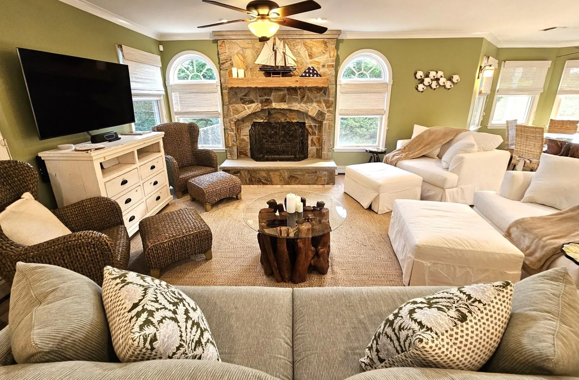 1275 The Esplanade, Southold, NY, 4 Bedrooms Bedrooms, 9 Rooms Rooms,2 BathroomsBathrooms,Residential Lease,For Rent,The Esplanade,0,L3289709 1275 The Esplanade, Southold, NY, 4 Bedrooms Bedrooms, 9 Rooms Rooms,2 BathroomsBathrooms,Residential Lease,For Rent,The Esplanade,0,L3289709