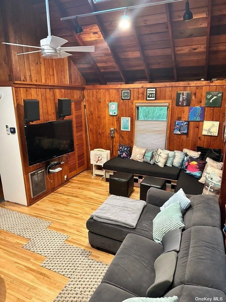 180 Clipper Road, Islip, NY, 3 Bedrooms Bedrooms, 5 Rooms Rooms,2 BathroomsBathrooms,Residential Lease,For Rent,Clipper,0,L3303208 180 Clipper Road, Islip, NY, 3 Bedrooms Bedrooms, 5 Rooms Rooms,2 BathroomsBathrooms,Residential Lease,For Rent,Clipper,0,L3303208