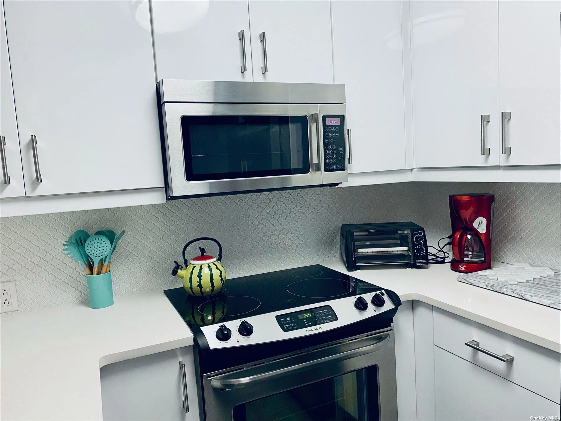 180 Clipper Road, Islip, NY, 3 Bedrooms Bedrooms, 5 Rooms Rooms,2 BathroomsBathrooms,Residential Lease,For Rent,Clipper,0,L3303208 180 Clipper Road, Islip, NY, 3 Bedrooms Bedrooms, 5 Rooms Rooms,2 BathroomsBathrooms,Residential Lease,For Rent,Clipper,0,L3303208