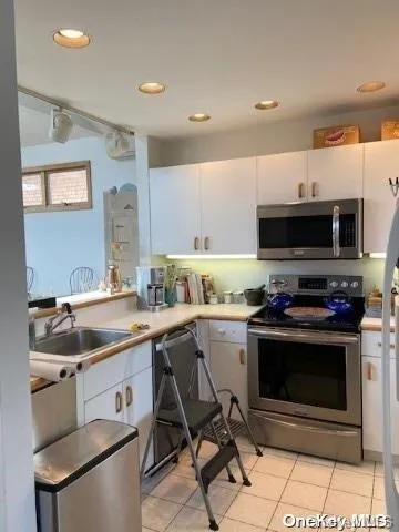 736 Ocean Breeze, Islip, NY, 4 Bedrooms Bedrooms, 6 Rooms Rooms,2 BathroomsBathrooms,Residential Lease,For Rent,Ocean Breeze,0,L3305840 736 Ocean Breeze, Islip, NY, 4 Bedrooms Bedrooms, 6 Rooms Rooms,2 BathroomsBathrooms,Residential Lease,For Rent,Ocean Breeze,0,L3305840