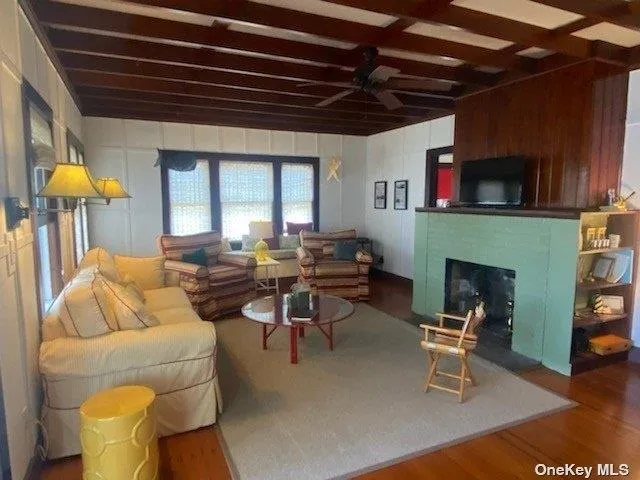 102 Marine Walk, Islip, NY, 4 Bedrooms Bedrooms, 6 Rooms Rooms,2 BathroomsBathrooms,Residential Lease,For Rent,Marine,0,L3307623 102 Marine Walk, Islip, NY, 4 Bedrooms Bedrooms, 6 Rooms Rooms,2 BathroomsBathrooms,Residential Lease,For Rent,Marine,0,L3307623