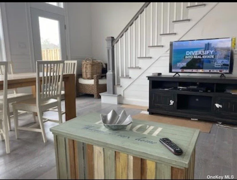 343 Dehnhoff, Islip, NY, 4 Bedrooms Bedrooms, 6 Rooms Rooms,2 BathroomsBathrooms,Residential Lease,For Rent,Dehnhoff,0,L3310108 343 Dehnhoff, Islip, NY, 4 Bedrooms Bedrooms, 6 Rooms Rooms,2 BathroomsBathrooms,Residential Lease,For Rent,Dehnhoff,0,L3310108